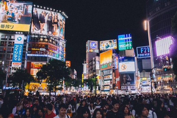 Why Led Screens Important In Shopping Malls?